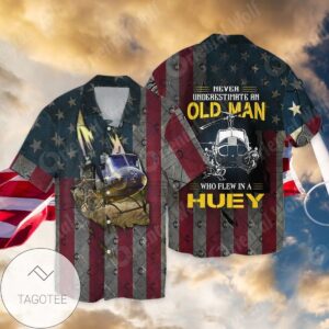 4th Of July Independence Day Helicopter Never Underestimate An Old Man Who Flew In A Huey For Graphic Print Short Sleeve Hawaiian Casual Shirt Vesles2014S