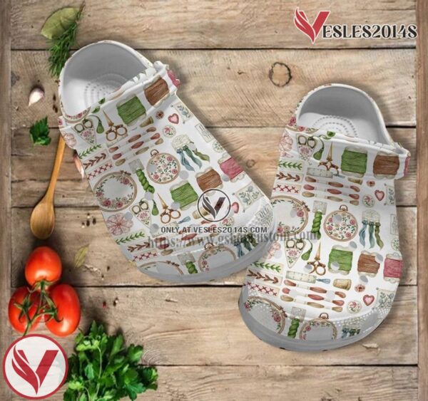 Girl Love Embroidery Croc Shoes Gift Grandma Mother Day 2022- Sewing Worker Shoes Croc Clogs Gift Step Mom Quilting, Unique Gift From  Vesles2014S