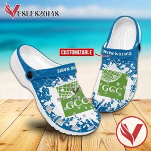 Glendale Career College Logo Crocs Shoes For Men And Women, Unique Clogs Shoes For Fans - Vesles2014S